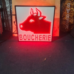 ENSEIGNE LUMINEUSE LED DOUBLE FACE BOUCHERIE EXTÉRIEURE AVEC ANIMATION 70x70cm