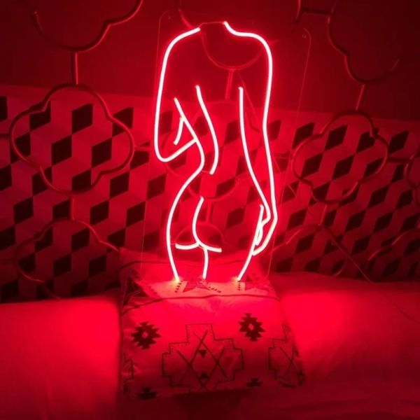 ENSEIGNE LUMINEUSE "SILHOUETTE DE FEMME" NÉON FLEX PERSONNALISÉE, CHOIX DE TAILLE ET COULEUR, 45-70 cm – Image 3