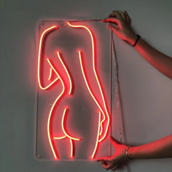 ENSEIGNE LUMINEUSE "SILHOUETTE DE FEMME" NÉON FLEX PERSONNALISÉE, CHOIX DE TAILLE ET COULEUR, 45-70 cm – Image 2