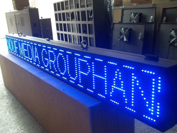 ENSEIGNE LUMINEUSE LED DOUBLE FACE 36×200 CM AVEC ANIMATION ET TÉLÉCOMMANDE
